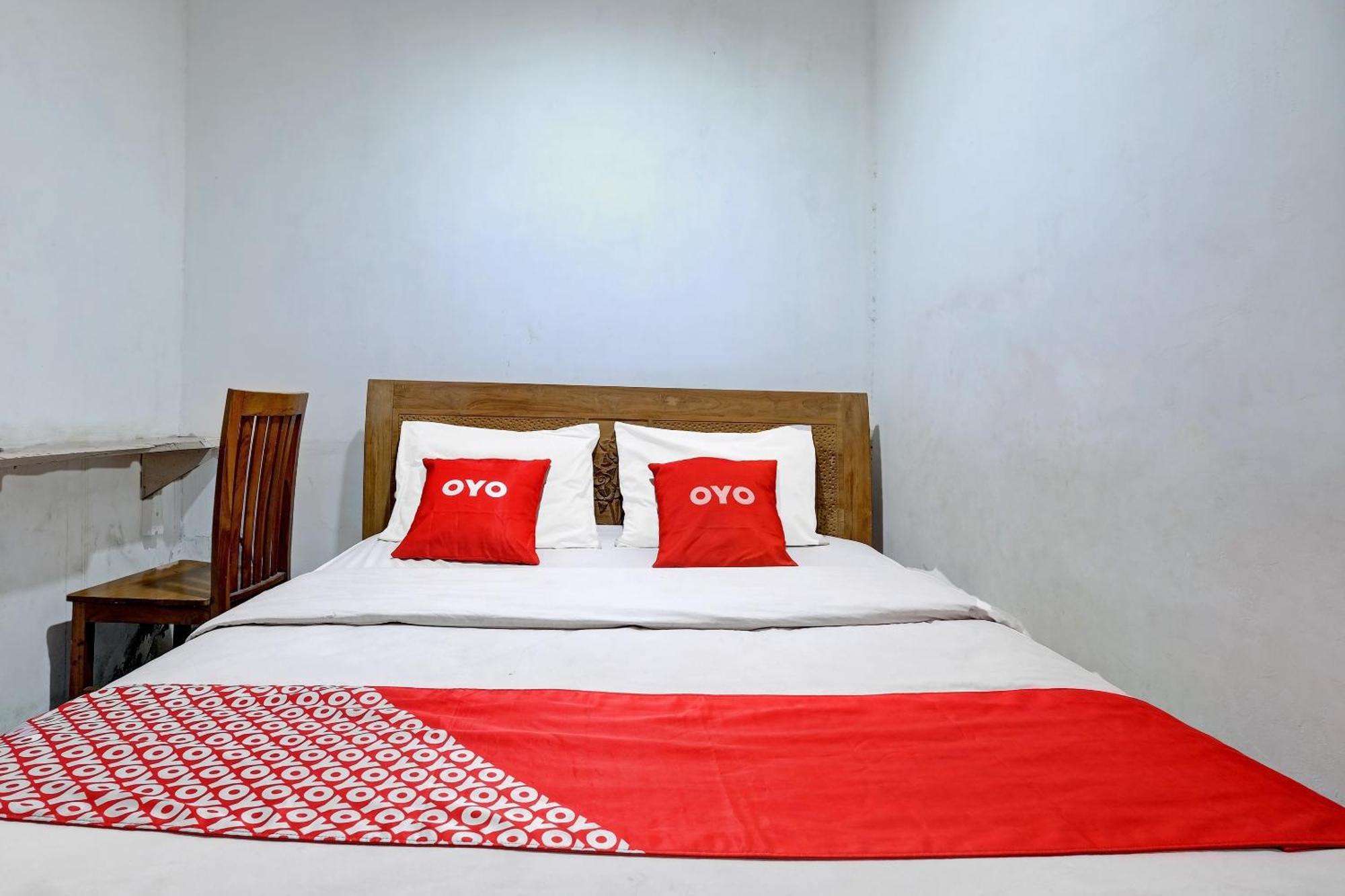 Hotel Oyo Life 92877 Rainbow 7296